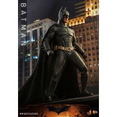 Batman 1:6 Scale Figure - Sideshow Collectibles - Batman Begins