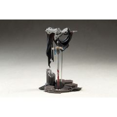 Reverse: 1999 Limepie Series PVC Statue Knight 17 cm