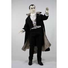 Universal Monsters Action Figure Dracula 36 cm