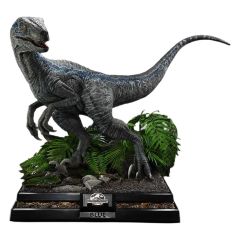 Jurassic World: Fallen Kingdom (Film) Legacy Museum Collection Statue 1/2 Blue 88 cm