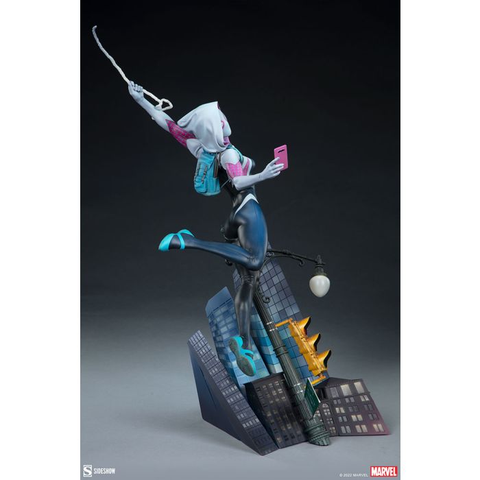 Spider-Gwen 1:4 Scale Statue - Sideshow Toys - Spider-Man Across the Spider-Verse
