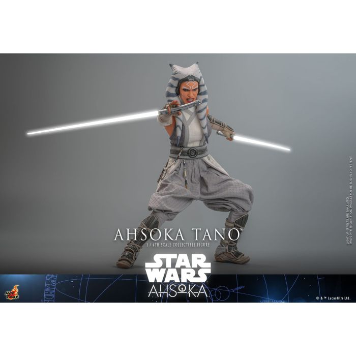 Ahsoka Tano 1:6 Scale Figure - Hot Toys - Ahsoka