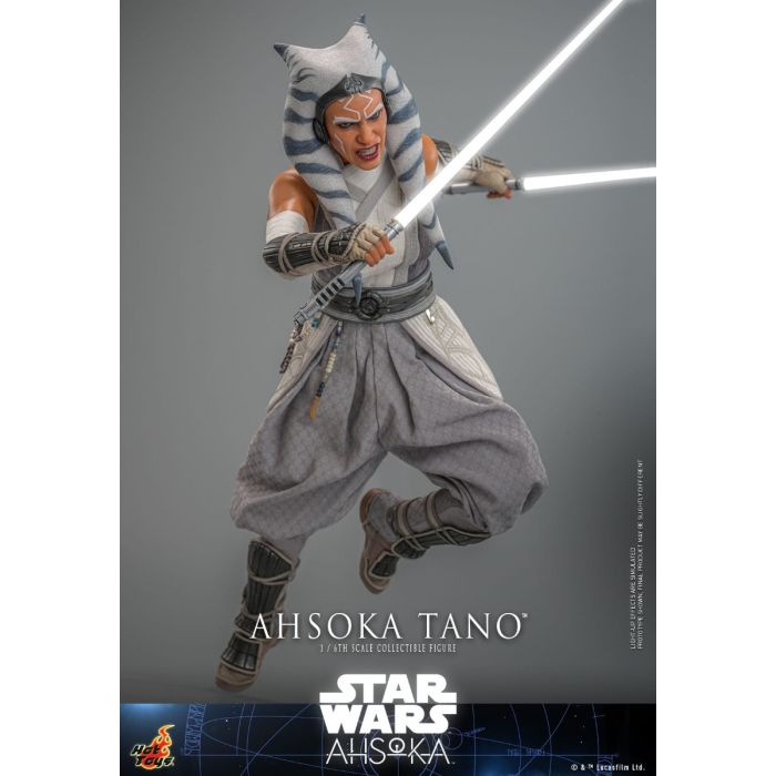 Ahsoka Tano 1:6 Scale Figure - Hot Toys - Ahsoka