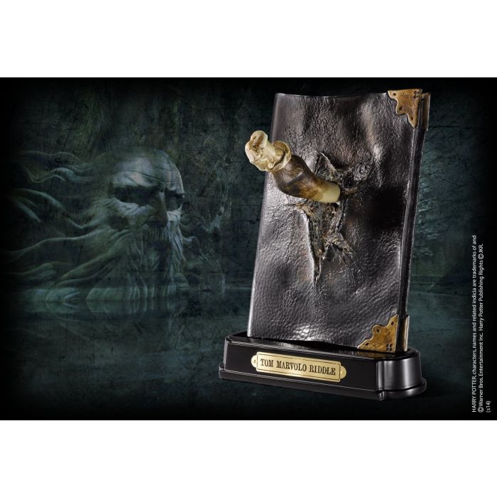 Harry Potter - Basilisk Fang and Tom Riddle Diary Sculpture