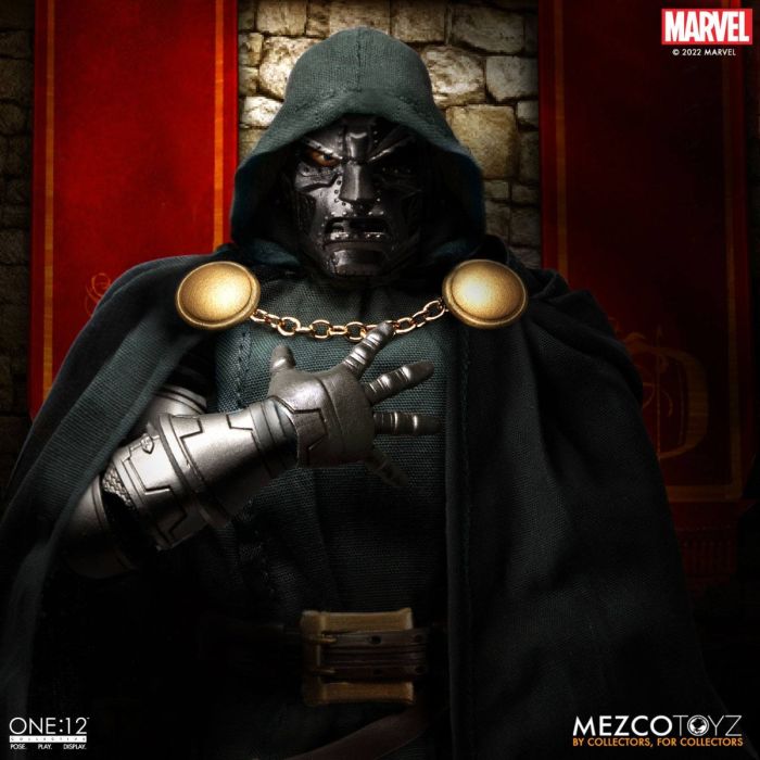 Doctor Doom Action Figure - Mezco Toys - Marvel