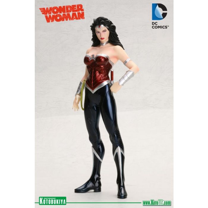 DC Comics: Wonder Woman The New 52 ARTFX+ Statue